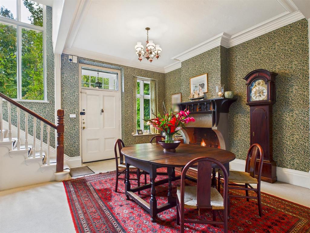 CAM03145 G0-PR0418-STILL004.jpg