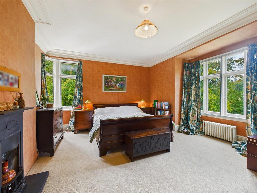 CAM03145 G0-PR0418-STILL032.jpg