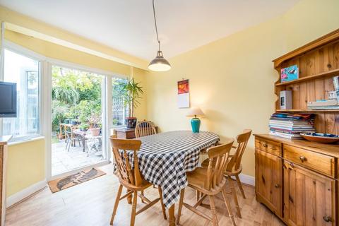 undefined, Lisbon Avenue, Twickenham TW2