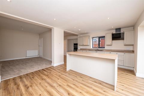 undefined, 9 Fibbersley, Wednesfield, Wolverhampton, WV11 3SU