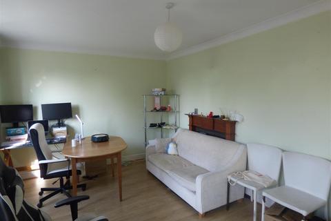 1 bedroom flat for sale, Eveline Lowe Estate, London