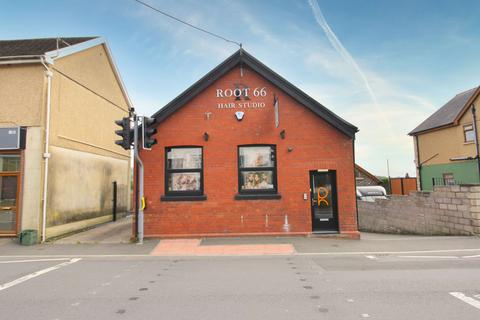 Property to rent - Llantrisant Road, CF38 2HA