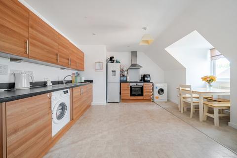 2 bedroom flat for sale, Heritage Way, Hampshire PO12