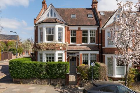 undefined, Kingswood Avenue, London, NW6