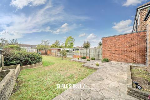 3 bedroom end of terrace house for sale, Saunton Road, Hornchurch, RM12