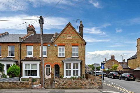 3 bedroom end of terrace house for sale, Bolton Road, Windsor, Berkshire, SL4