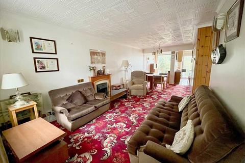 3 bedroom semi-detached house for sale, Glencoe Road, Bushey, WD23.