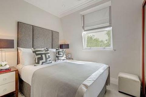 undefined, Kensington Gardens Square, London