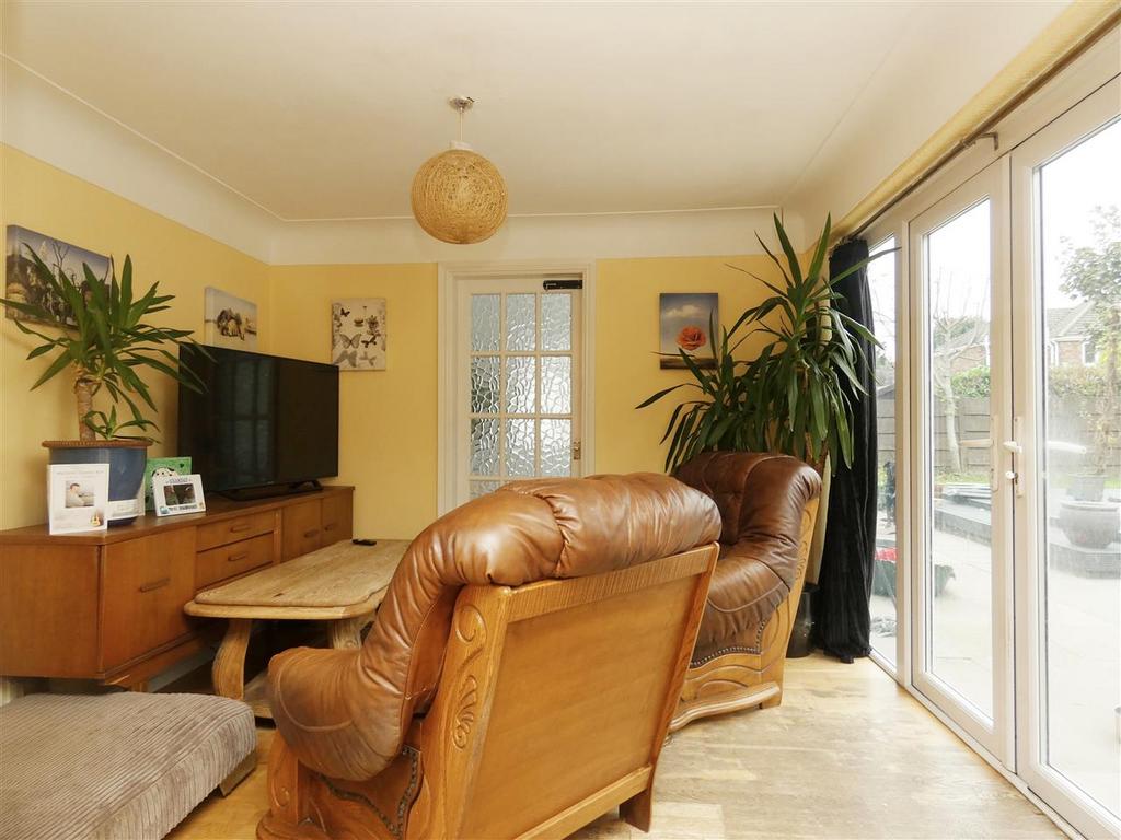 Breakfast Room