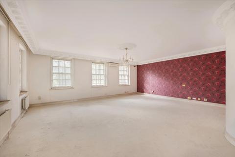 undefined, Courtenay Avenue, London, N6