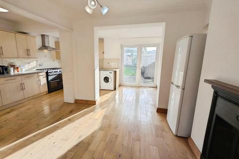 3 bedroom end of terrace house for sale, Mayfield Park, Fishponds, Bristol