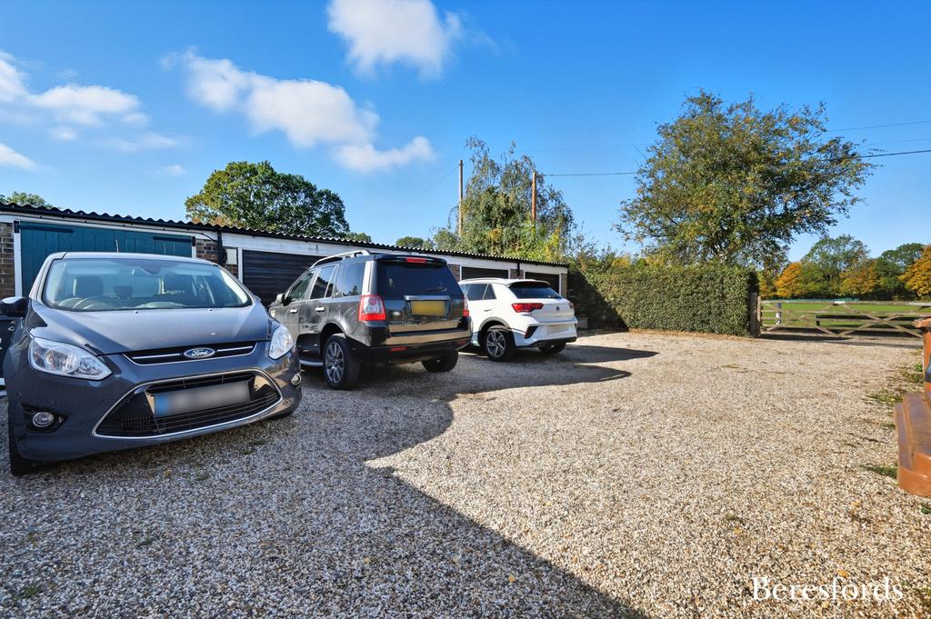 Parking/Garage