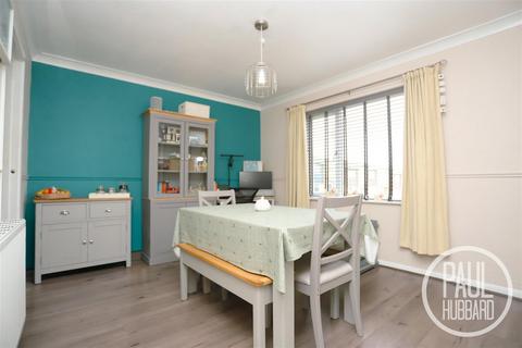 3 bedroom terraced house for sale, Bramble Green, Lowestoft, NR32