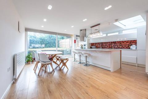 4 bedroom semi-detached house for sale, Heton Gardens, Hendon, London, NW4