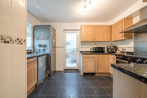 4 bedroom detached house for sale, Gleeson Drive, Orpington