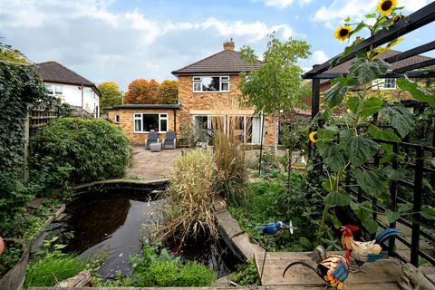 4 bedroom detached house for sale, Gleeson Drive, Orpington