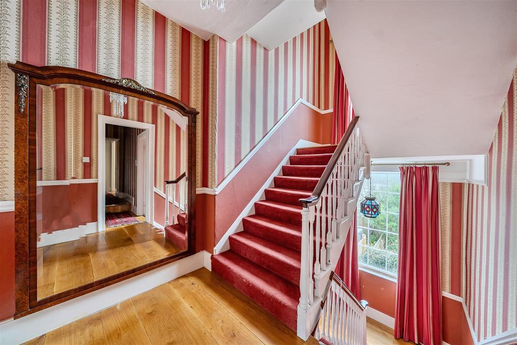Landing &amp; Stairs