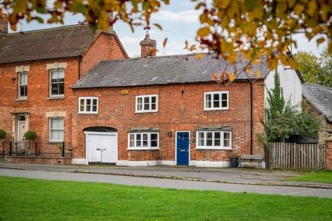undefined, High Street, Buckingham MK18