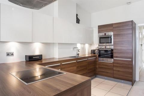 2 bedroom apartment for sale, Bromyard House | Bromyard Avenue | W3
