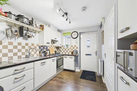 2 bedroom end of terrace house for sale, Munstead Way, Brough