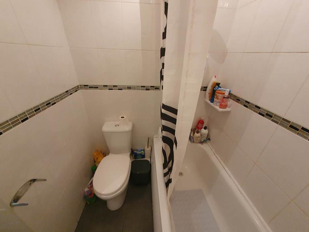Ground Floor Bathroo