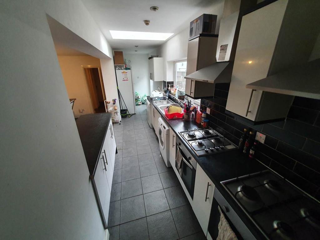 Kitchen (1)