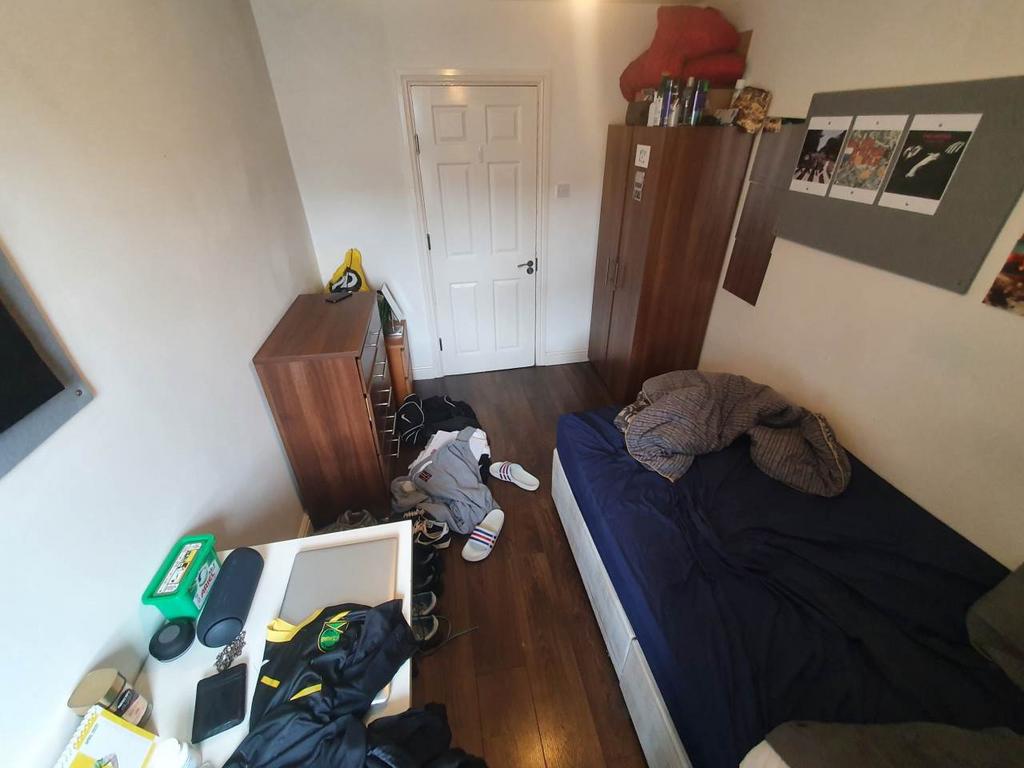 Room 6 - First Floor