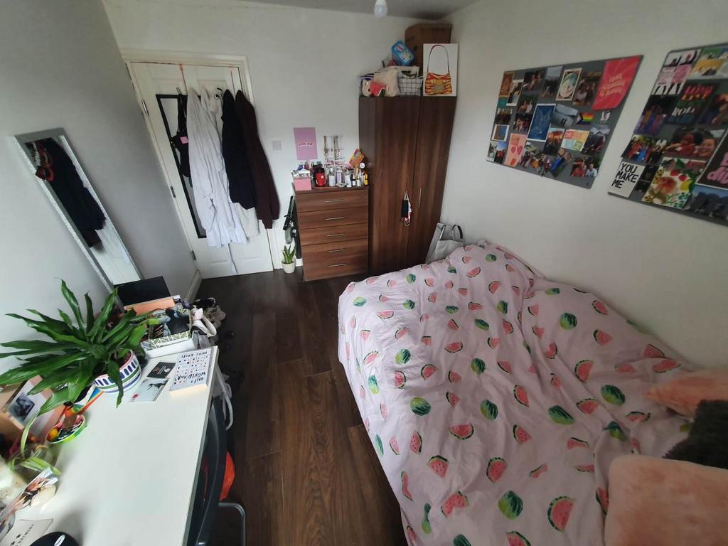 Room 7 - First Floor