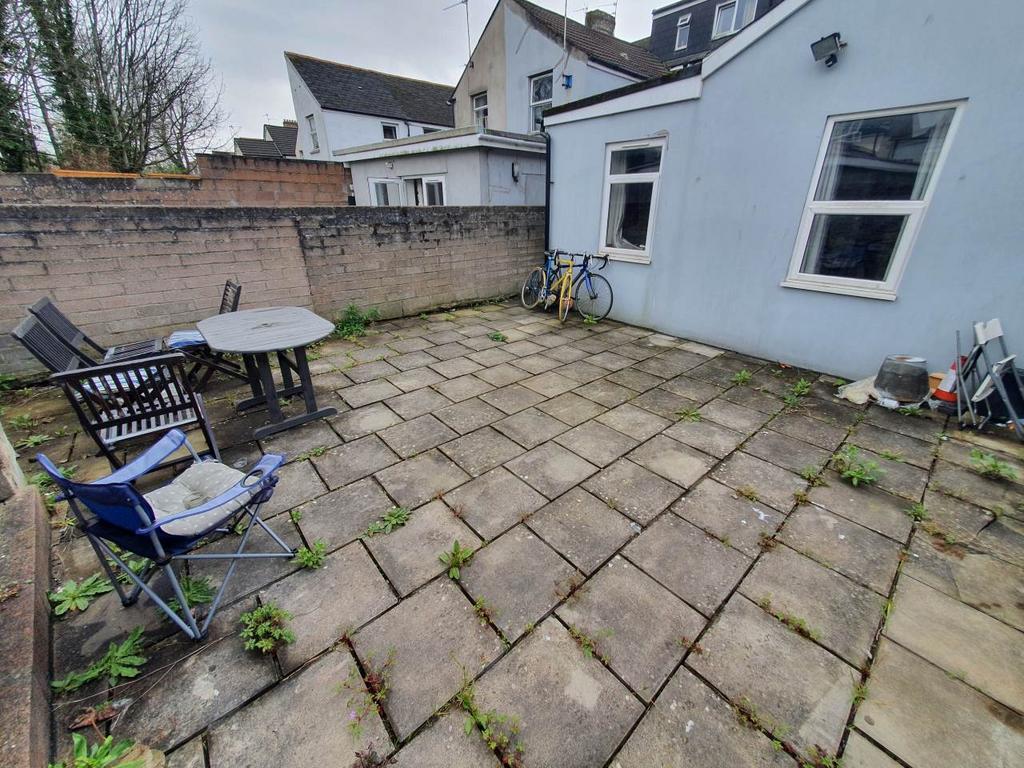 Rear garden (1)