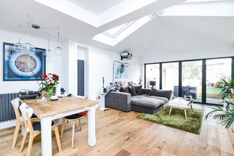 undefined, Mellitus Street, London W12
