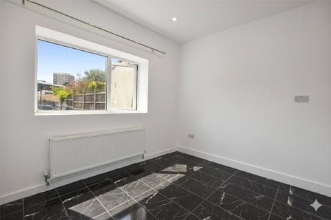 undefined, Straight Road, Romford RM3