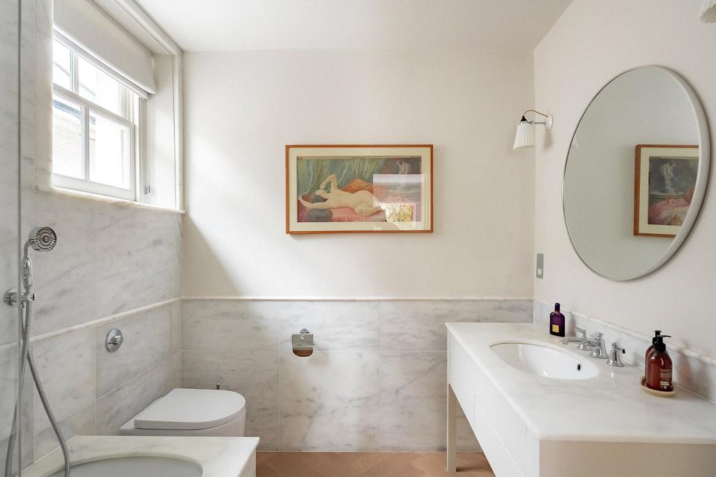 Principal Bathroom