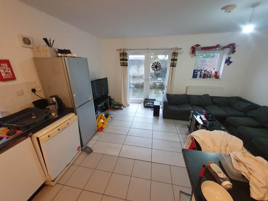 Kitchen Diner Angle