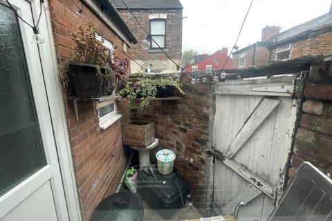 2 bedroom terraced house to rent, Elswick Street, Liverpool L8
