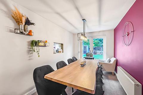 5 bedroom semi-detached house for sale, Charlecote Avenue, Gloucester GL4