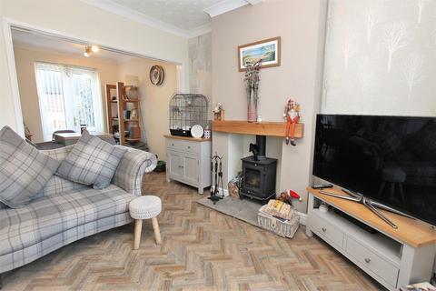2 bedroom end of terrace house for sale, Fairfield Road, Wordsley, Stourbridge, DY8