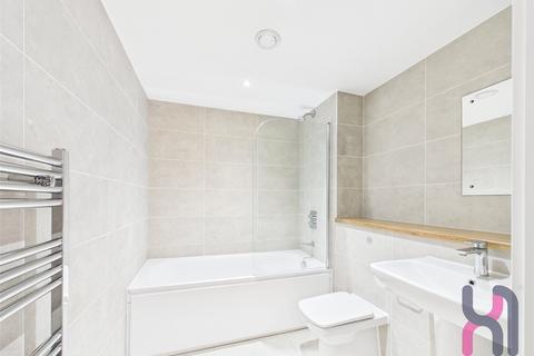 1 bedroom flat to rent, Manchester Waters, 5 Pomona Strand, Old Trafford, M16