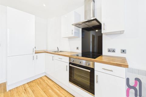 1 bedroom flat to rent, Manchester Waters, 5 Pomona Strand, Old Trafford, M16