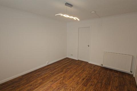 undefined, Valley Court, Hamilton, South Lanarkshire, ML3