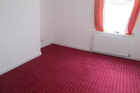 6 bedroom terraced house to rent, Neal Street, Bradford BD5