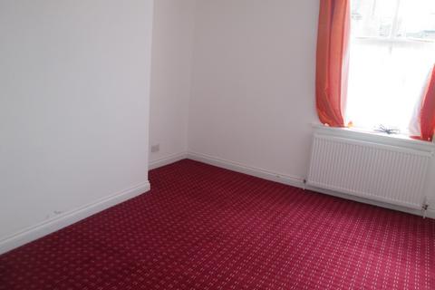 6 bedroom terraced house to rent, Neal Street, Bradford BD5