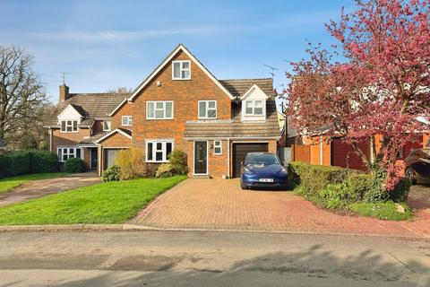 6 bedroom detached house for sale, Little Nell, Chelmsford, CM1