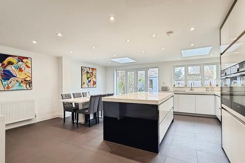 6 bedroom detached house for sale, Little Nell, Chelmsford, CM1