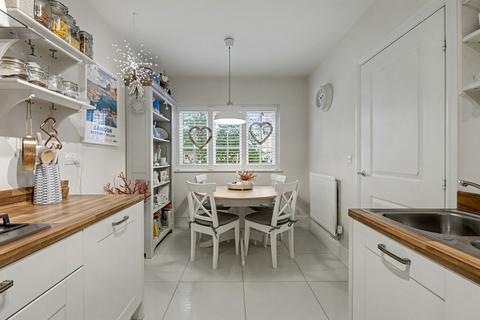4 bedroom semi-detached house for sale, Germander Avenue, Rochester ME2