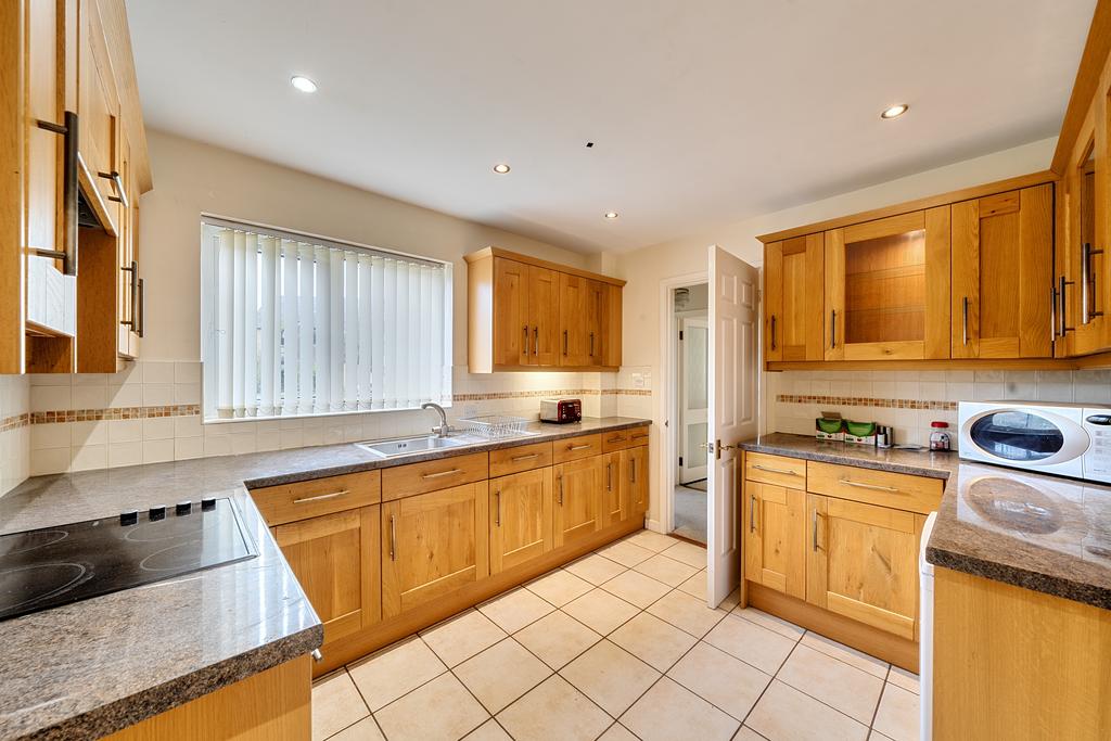 13696892468f2340d58f2a