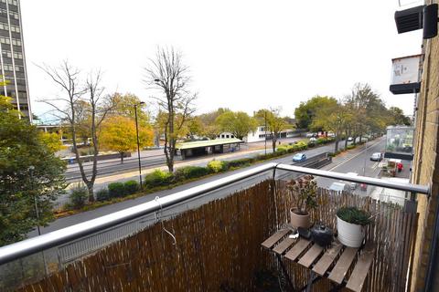 1 bedroom apartment for sale, Victoria Avenue, Southend-On-Sea