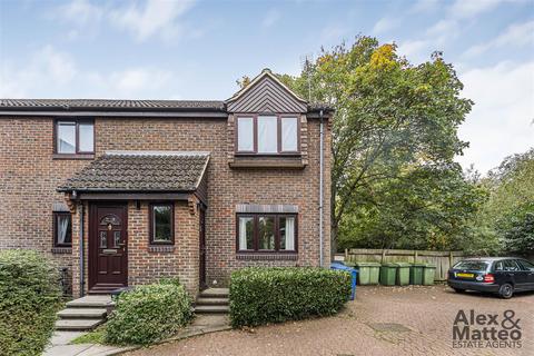 2 bedroom flat for sale, Somerford Way, Canada Water, SE16