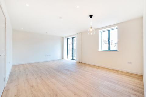1 bedroom flat to rent, Voss Court, London, SW16