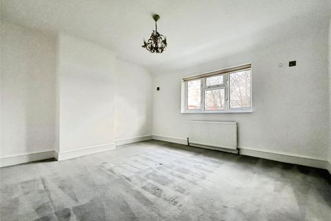 undefined, Warburton Road, Twickenham, TW2