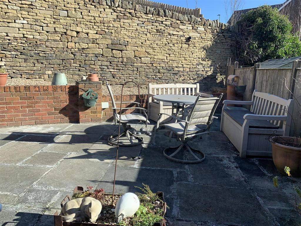 Rear sitting area